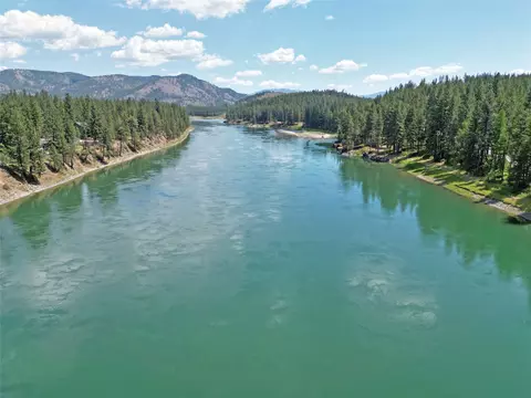 37 Mahonia Rd, Plains, MT 59859