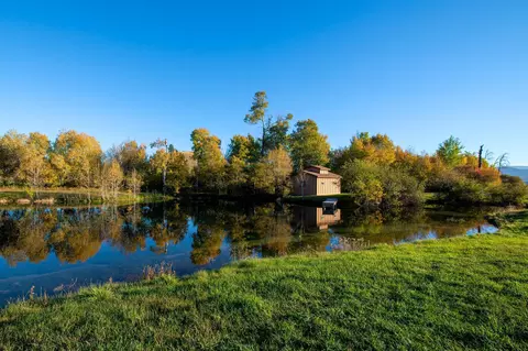 324 326 Indian Springs Rd, Eureka, MT 59917