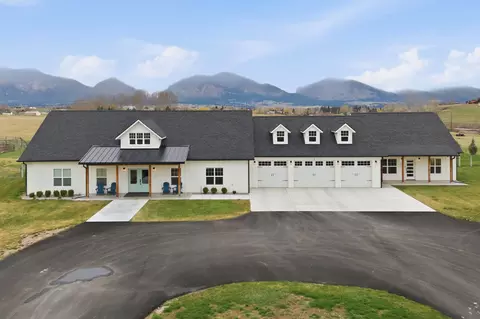 543 Diamond 3 Rd, Corvallis, MT 59828