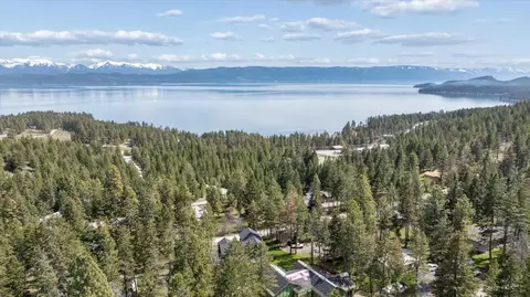 114 Timberlake Dr, Lakeside, MT 59922