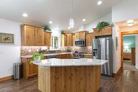 183 Carlton Dr, Florence, MT 59833
