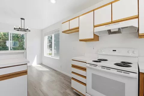 Kitchen - 111 Bing Ct, Kalispell, MT 59901 photo 2 of 2
