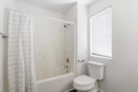 Bath - 111 Bing Ct, Kalispell, MT 59901 photo 3 of 4