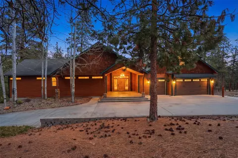 215 Peekaboo Trl, Hamilton, MT 59840