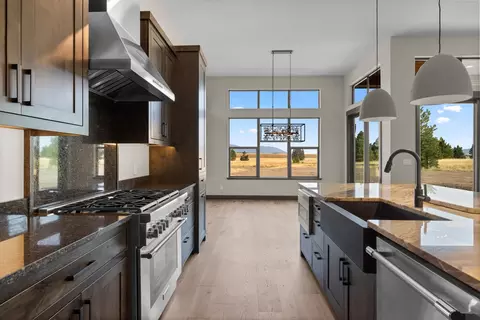 Kitchen - 110 Paradise Loop, Eureka, MT 59917 photo 7 of 10