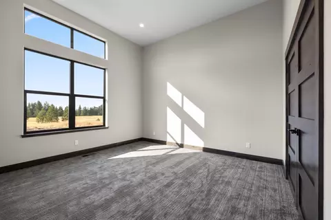 Bedroom - 110 Paradise Loop, Eureka, MT 59917 photo 5 of 9