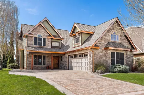 1363 Lake Pointe Dr, Bigfork, MT 59911