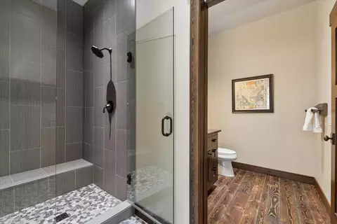 Bath - 37 Keel Ct, Eureka, MT 59917 photo 3 of 8
