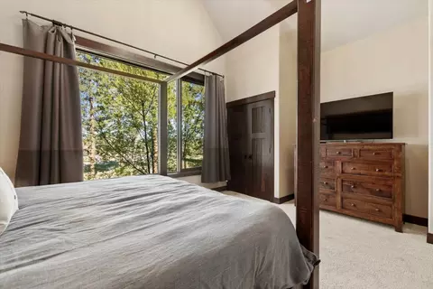 Bedroom - 37 Keel Ct, Eureka, MT 59917 photo 3 of 13