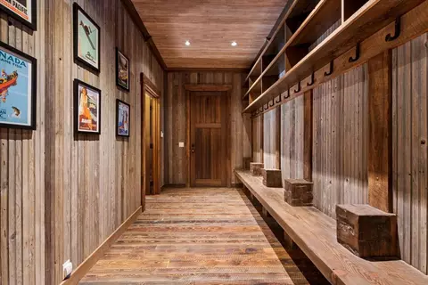 Entry Way - 37 Keel Ct, Eureka, MT 59917 photo 1 of 4