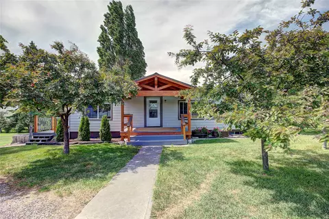 708 11th St E, Polson, MT 59860