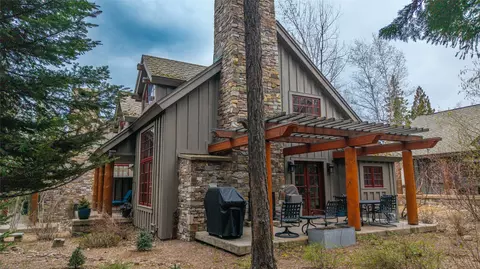 2126 Iron Horse Dr, Whitefish, MT 59937