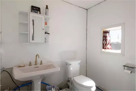 Bath - 116 Mountain View Dr, Victor, MT 59875 photo 5 of 5
