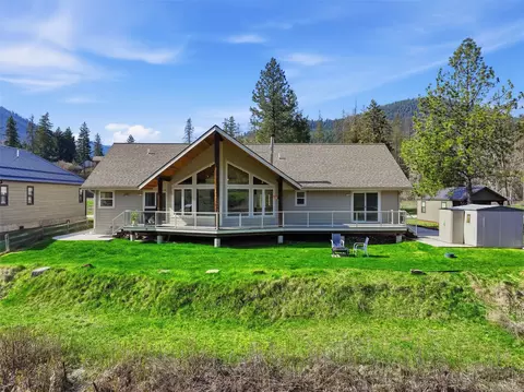 200 Clark Fork Dr, Superior, MT 59872
