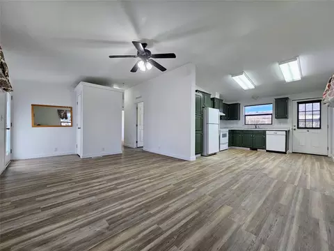 Living - 307 S Cleveland St, Boulder, MT 59632 photo 1 of 3
