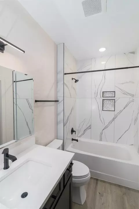 Bath - 244 Placid Dr, Kalispell, MT 59901 photo 6 of 8