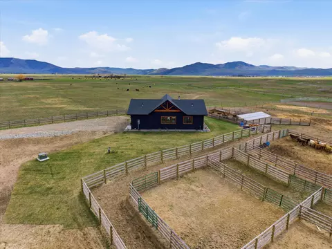 37 Andrews Rd, Hot Springs, MT 59845