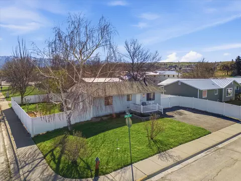 1001 5th St W, Polson, MT 59860