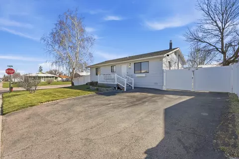 1001 5th St W, Polson, MT 59860