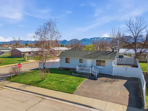 1001 5th St W, Polson, MT 59860