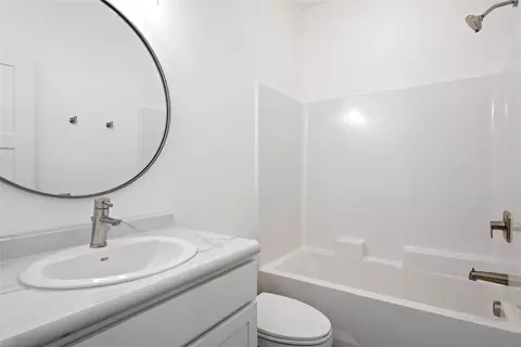 Bath - 233 Fairgrounds Rd, Hamilton, MT 59840 photo 3 of 3