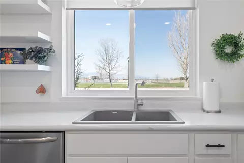 Kitchen - 233 Fairgrounds Rd, Hamilton, MT 59840 photo 3 of 3