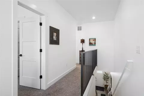 Entry Way - 233 Fairgrounds Rd, Hamilton, MT 59840 photo 6 of 7