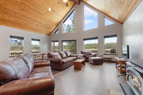 Living - 171 Carpenter Ln, Eureka, MT 59917 photo 1 of 1