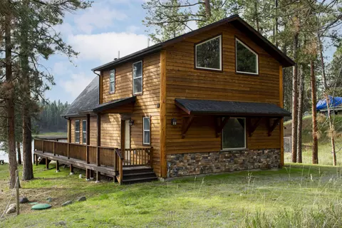 Exterior - 171 Carpenter Ln, Eureka, MT 59917 photo 2 of 6