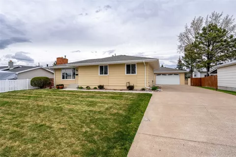 837 36th Ave NE, Great Falls, MT 59404