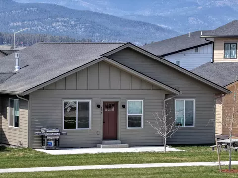 586 Stillwater Rd, Kalispell, MT 59901