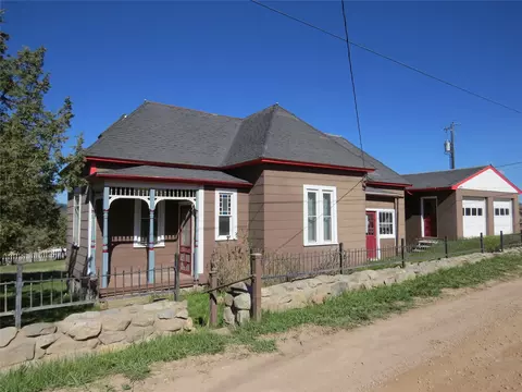 819 Pearl St, Philipsburg, MT 59858