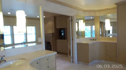 Bath - 223 3rd Ave N, Great Falls, MT 59401 photo 2 of 5