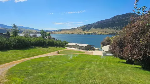 1936 1940 Beartooth Rd, Wolf Creek, MT 59648