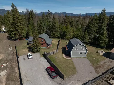 3819 Mt Hwy 40 W, Columbia Falls, MT 59912