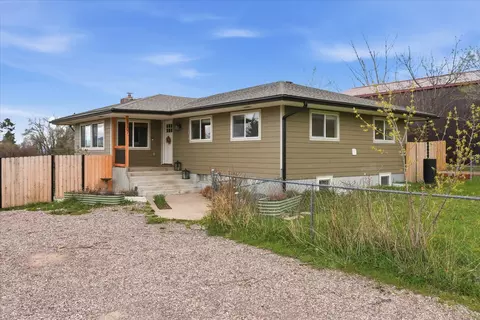 1207 13th Ave E, Polson, MT 59860