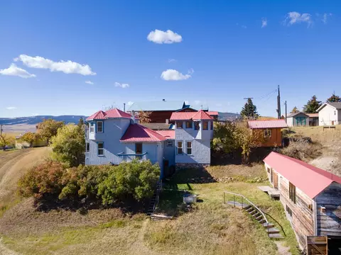 109 W Harrison Ave, Philipsburg, MT 59858