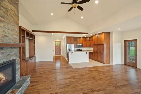 Living - 34518 Eagle Crest Dr, Polson, MT 59860 photo 3 of 5