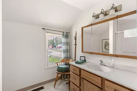 Bath - 30 Cascade Ave, Monarch, MT 59463 photo 1 of 4