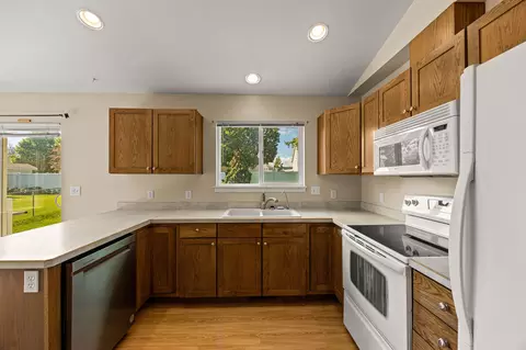 Kitchen - 73 W Northview Loop, Kalispell, MT 59901 photo 2 of 3