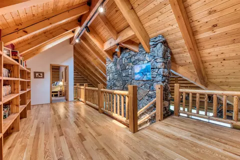 Entry Way - 1288 Golf Course Rd, Hamilton, MT 59840 photo 3 of 5