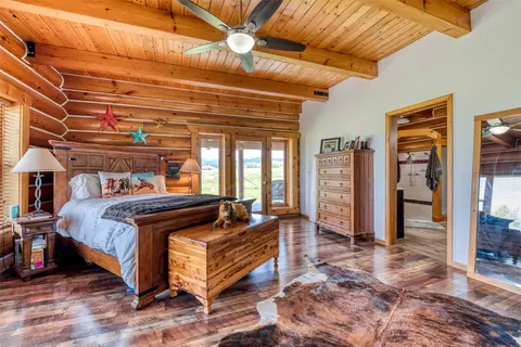 Bedroom - 1288 Golf Course Rd, Hamilton, MT 59840 photo 2 of 4
