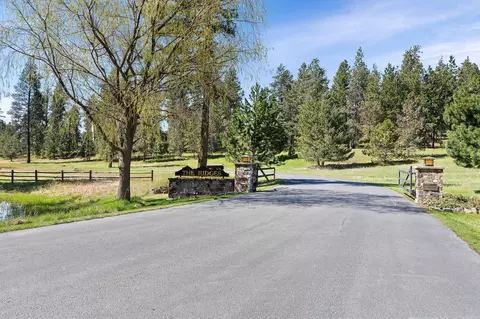 1454 Ponderosa Ridge Dr, Bigfork, MT 59911