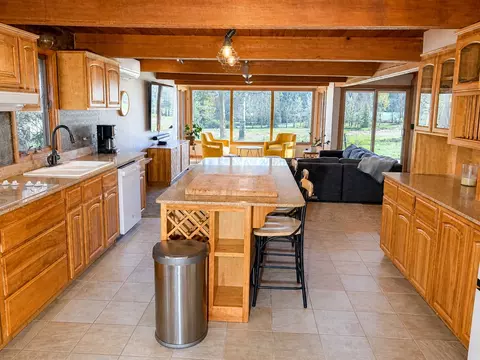 Kitchen - 623 Delrey Rd, Whitefish, MT 59937 photo 4 of 4