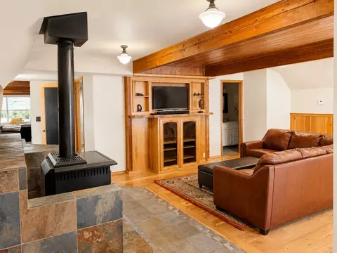 Living - 623 Delrey Rd, Whitefish, MT 59937 photo 4 of 10