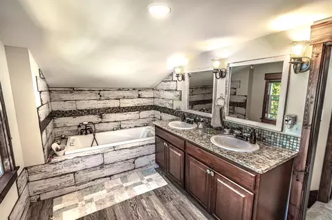 Bath - 500 1st Ave E, Eureka, MT 59917 photo 2 of 3