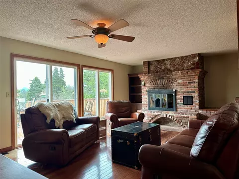 Living - 258 Farview Dr, Kalispell, MT 59901 photo 1 of 6