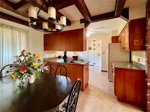 Dining - 258 Farview Dr, Kalispell, MT 59901 photo 3 of 3