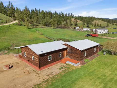 17190 Calamity Ln, Huson, MT 59846