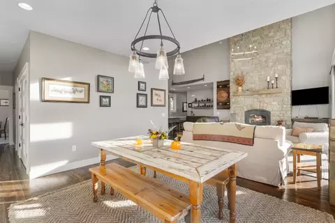 Dining - 451 Bitterroot Dr, Florence, MT 59833 photo 3 of 3